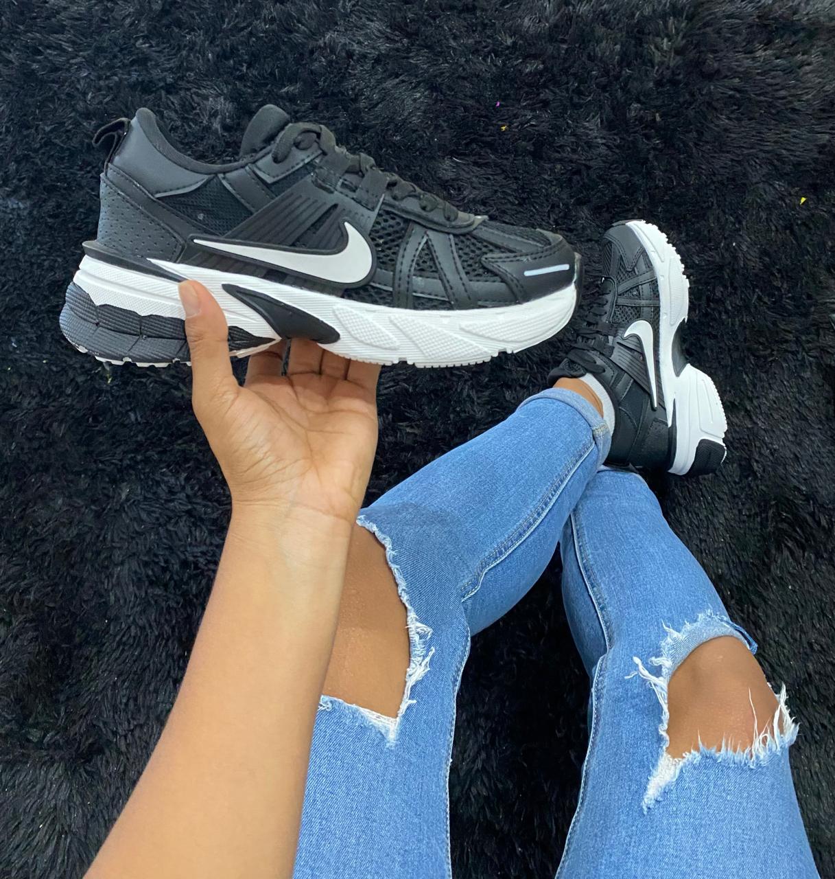 tenis negro unisex