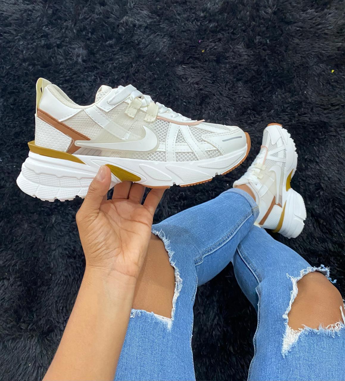 tenis dama miel