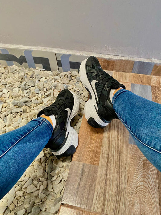 tenis negro unisex