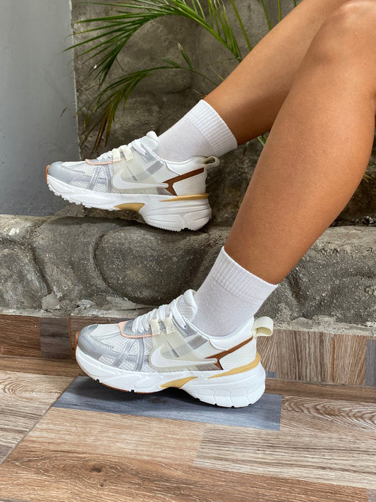 tenis dama miel